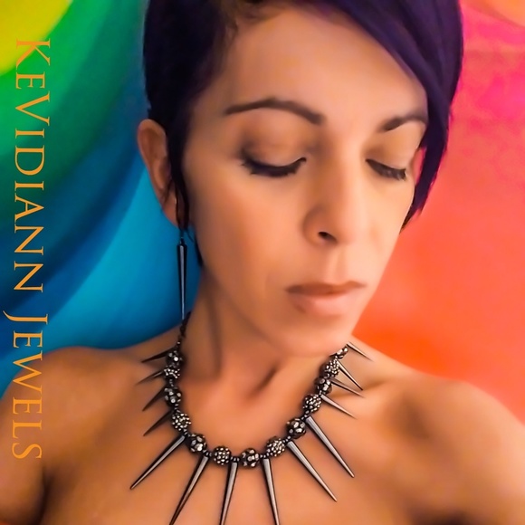 Pewter Color Spike Necklace w & Matching Earrings - Picture 1 of 2